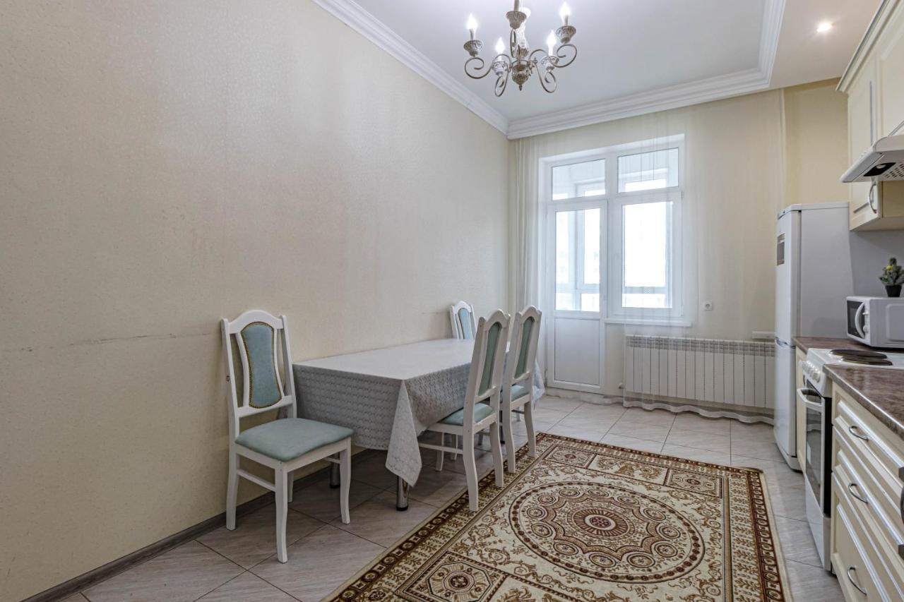 Apartments Lux 53/141 Nur-Sultan  Exterior photo